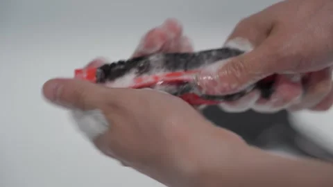 Maintenance of the vacuum cleaner robot Видео 336513312