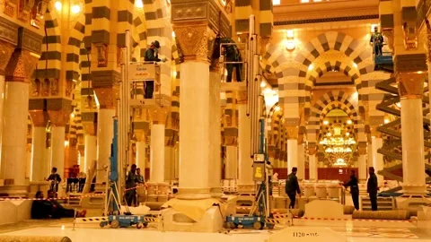 Maintenance workers clean the Prophet’s Mosque (Nabawi Mosque) Stock Footage 255831047