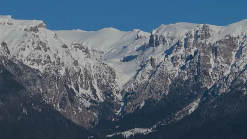 Majestic continuous left to right super telephoto lateral pan of Gaura Vall.. Stock-Footage 330310694
