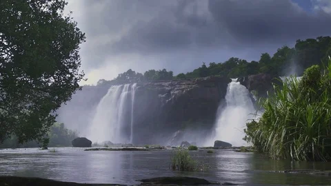 Majestic Tropical Waterfall 動画素材 72698853