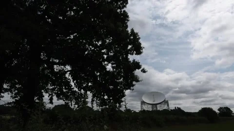 Major observatory in Britain faces closure after funding cuts, Macclesfield, GB  Vidéo 340636930