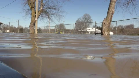 Major river flooding during record warm temperatures in Ontario Canada 動画素材 150242883