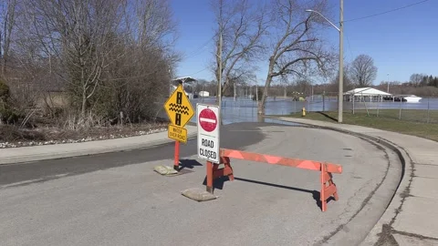 Major river flooding during record warm temperatures in Ontario Canada Video stock 150243388