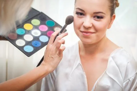 Make-up and bride Stock Photos