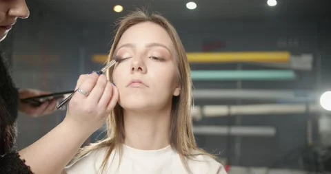 Make up application in studio Video stock 149906502