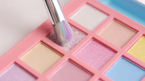 Make up artist picks shimmer pigment eyeshadow palette Stock Footage 170385053
