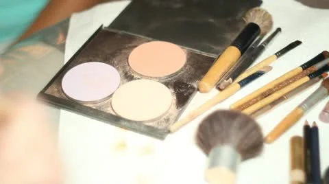 Make-Up Artist Selecting Make-Up 動画素材 11858803