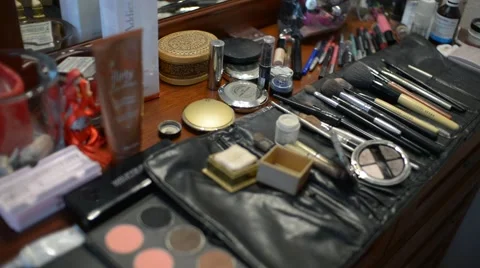 Make Up Artist use Slider Of Brushes and cosmetix Stock Footage 65012111
