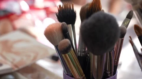 Make up artist's set of tools close up. Video stock 290064617