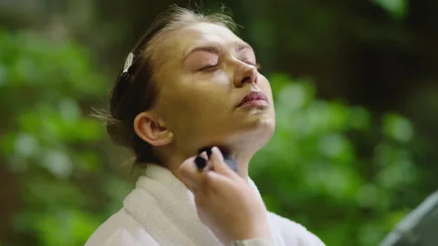 Make Up &amp; Bodypainting 動画素材 283933980