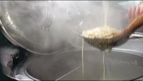 Make chicken noodles Stock Footage 267395852