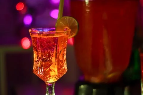 Make cocktail drink Stockfoto's