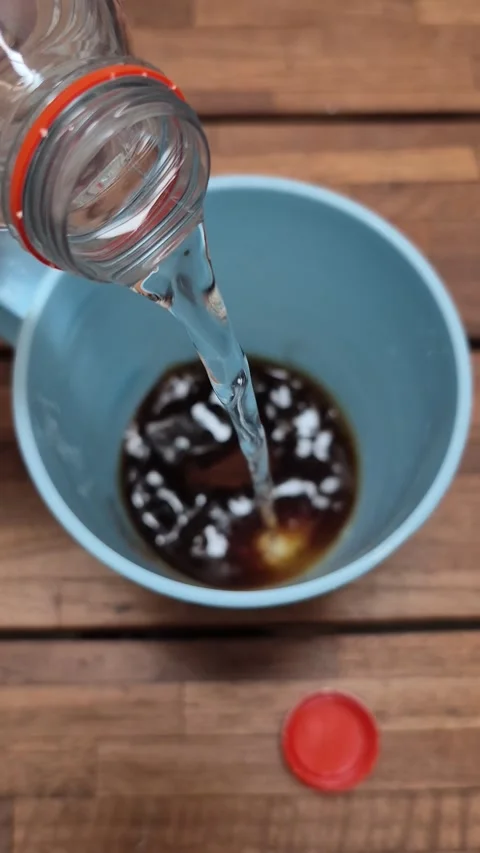 Make a cup of coffee Stock Footage 314873460