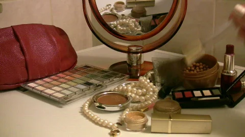 Make up   Full HD 1080p Stock Footage 738144