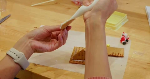 Make a gingerbread house for Christmas Stock Footage 290821084