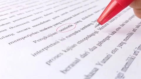 Make a highlight on a paper Stock Footage 146248649