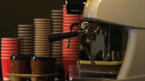 Make hot beverage Stock Footage 92945177