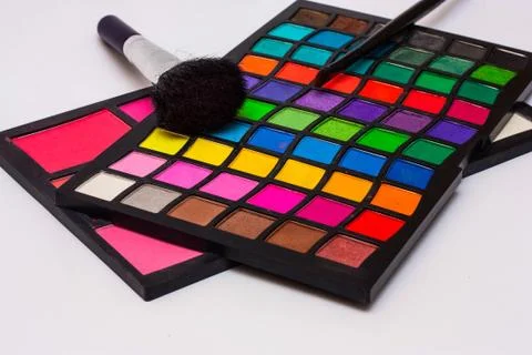 Make-up palette eye shadow and blush with tassels. Foto stock