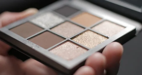 Make-up palette rotating close-up studio Stock-Footage 280521361