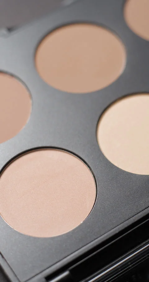 Make-up palette rotating close-up studio, vertical view Stock-Footage 280522548