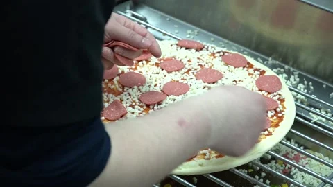 Make pizza Stock Footage 187170468