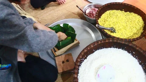 Make sticky rice cake Stock Footage 303219184