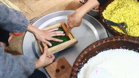 Make sticky rice cake Stock Footage 303219220