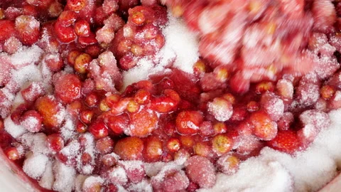 Make strawberry jam Stock Footage 134813520