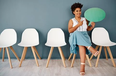 Make sure you join in the chat. Studio portrait of an attractive young Stockfoto's