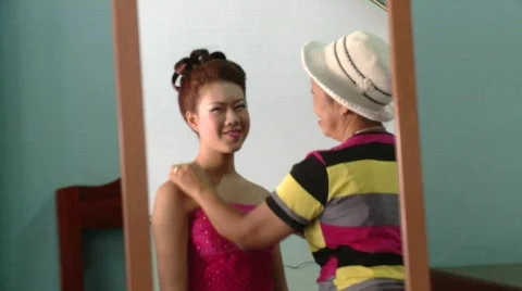 Makeup 1 Stock Footage 488592