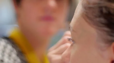 Makeup artist making up closeup Stock-Footage 59728103
