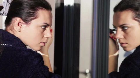 Makeup at home 스톡 동영상 32707126