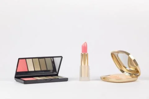 Makeup pattern background of beauty product on colorful background. Foto stock