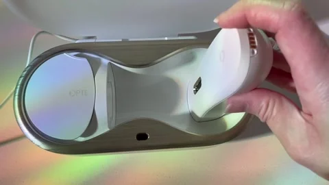 Makeup printer for flawless skin. Scans, detects and corrects dark spots Video stock 168418351