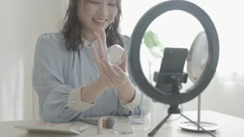 Makeup Tutorial Streamer 스톡 동영상 332752181