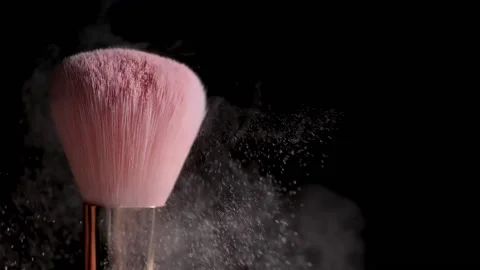 MakeupBrush1 Video stock 136971017