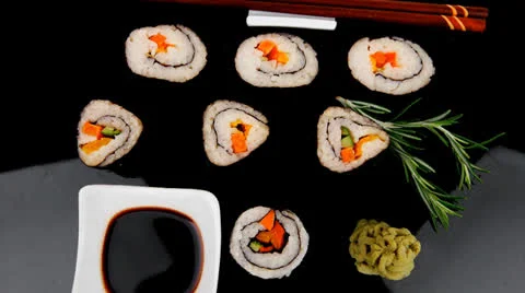 Maki rolls on black Vídeos de archivo 24976056