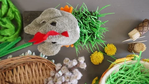 Making Artificial Grass Plot From EVA Foam. Crafts To Easter Stockbeeldmateriaal 128250540