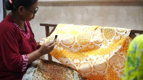 Making Batik Tulis Indonesia Stock Footage 143974878