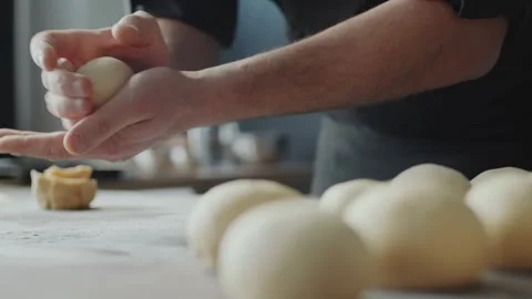 Making Burger Buns by Hand in a Professional Kitchen 库存影片 331100919