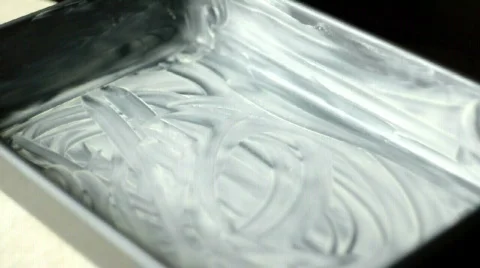 Making cake Stockbeeldmateriaal 539402