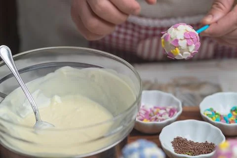 Making of cake pops Stock Photos