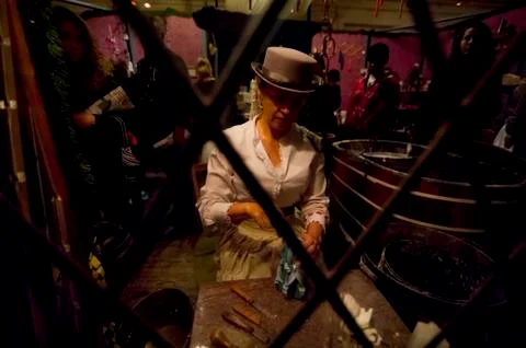 Making candles in the window Foto stock