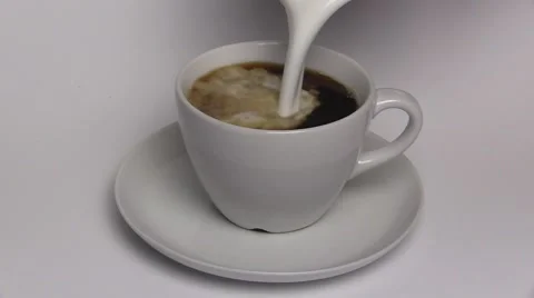 Making a cappuccino Video stock 46025859