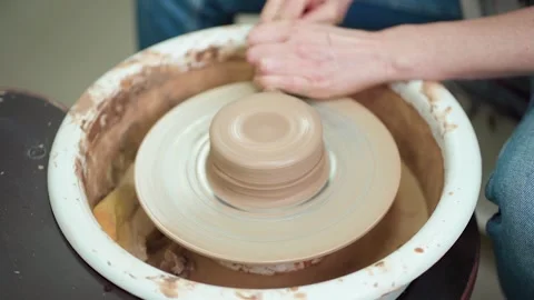 Making ceramic items. Pottery, handicraft and creative skills. 库存影片 146139160