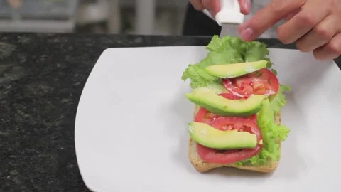 Making a Chapata Sandwich Video stock 85072554