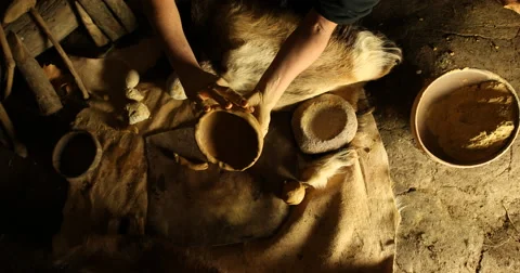 Making a clay pot 库存影片 61264214