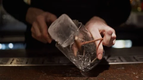 Making a cocktail Stock Footage 123543092