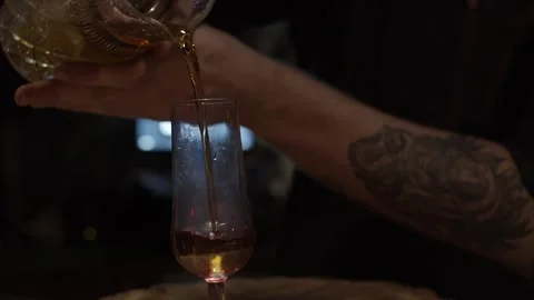 Making a cocktail Stock Footage 139782744