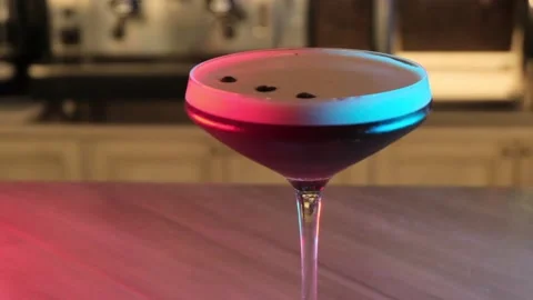 Making cocktails at the bar Stock-Footage 171072906